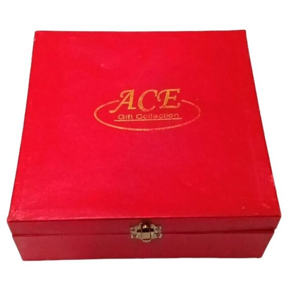 Vintage Christmas Mugs Set of 4 Fine Porcelain Ace Gift Collection Gold Trim - Picture 9 of 10